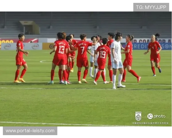 升班马巴达洛纳女足逼平强敌，收获保级关键一分