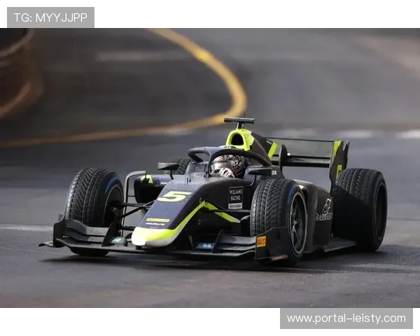 劳森与皮亚斯特里碰撞退赛，赛后表示已吸取教训