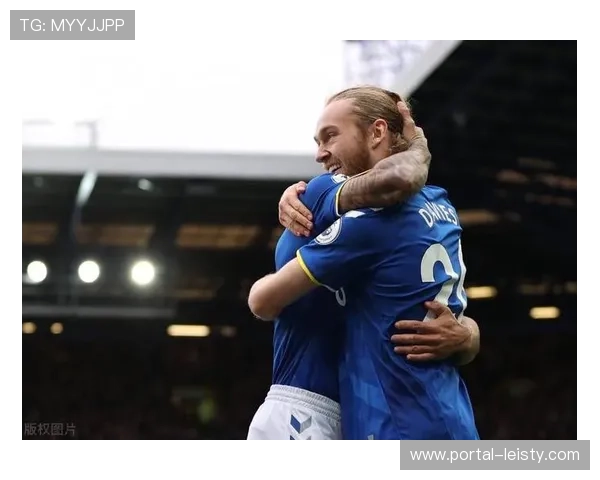 布伦特福德4-2埃弗顿,伊戈尔-蒂亚戈帽子戏法